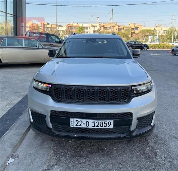 جيب جراند شيروكي 2023 للبيع في العراق - اربيل